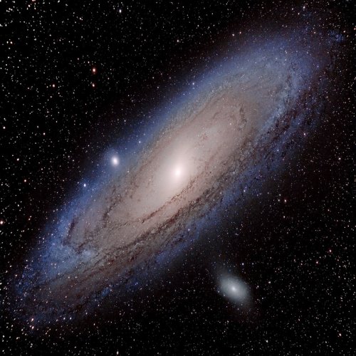 M31,_the_Andromeda_Galaxy,_Killarney_Provincial_Park_Observatory.jpg